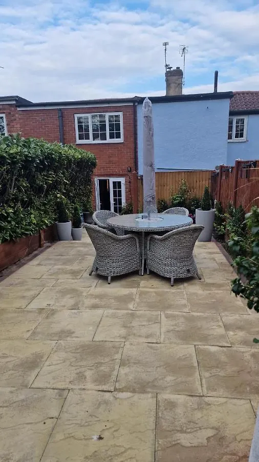 2 Bed Cosy Cottage - Central Bawtry - High End Furnishings Apartment