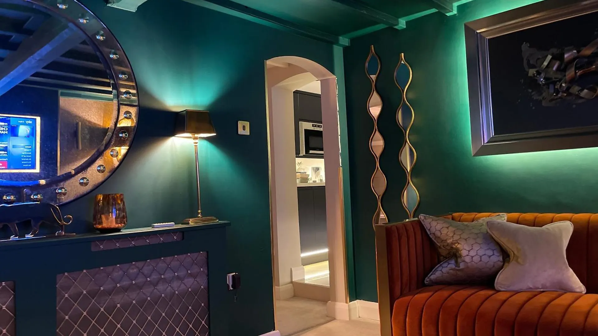 2 Bed Cosy Cottage - Central Bawtry - High End Furnishings